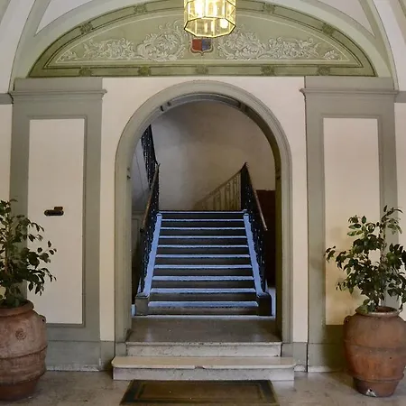 La Casa Degli Specchi *